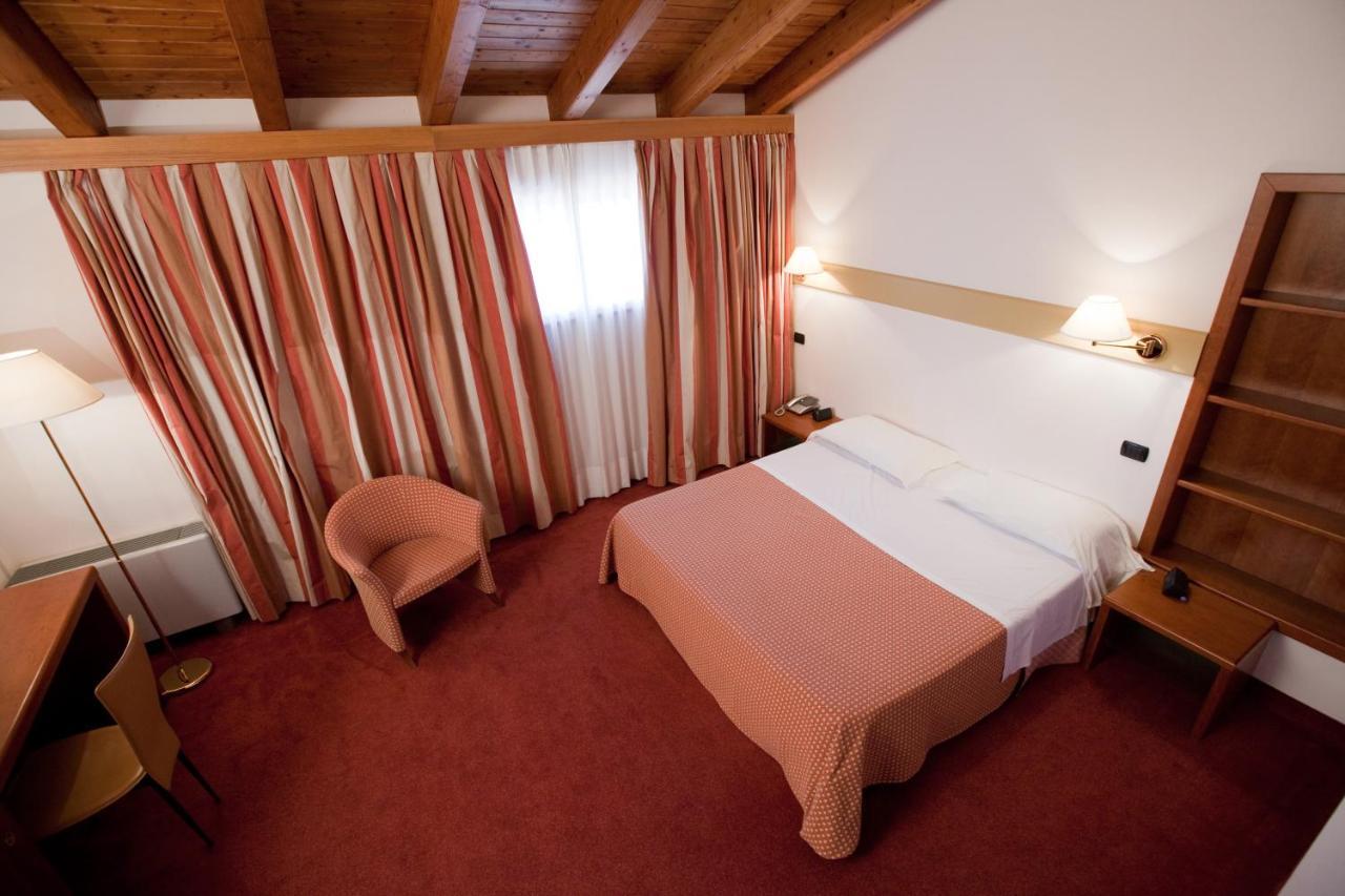 Eurohotel Palace Maniago Luaran gambar