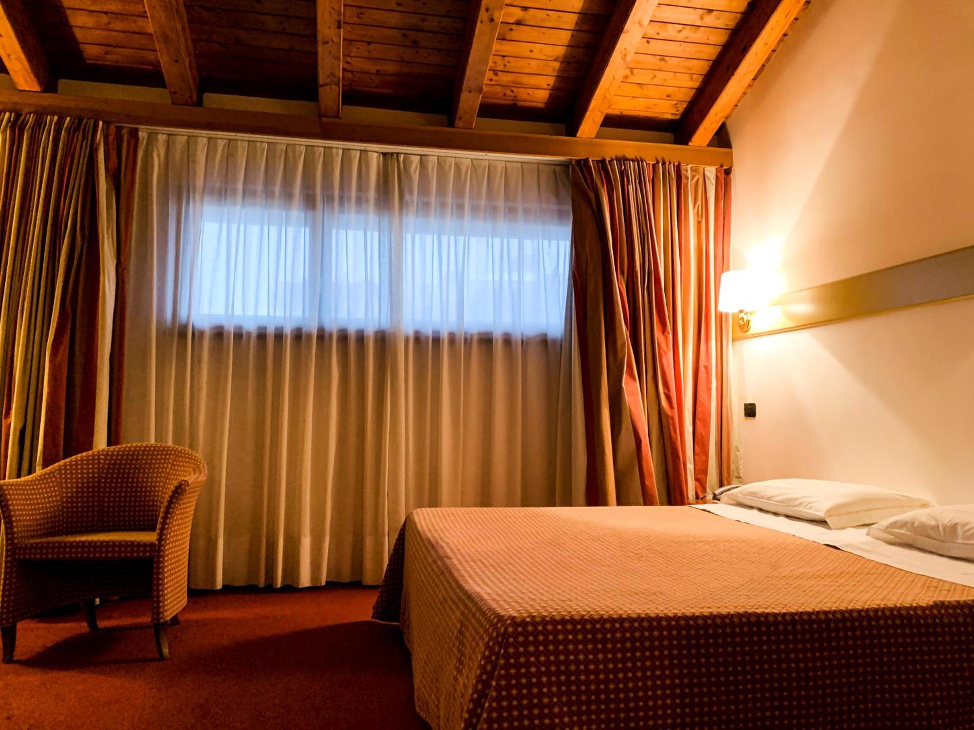 Eurohotel Palace Maniago Luaran gambar